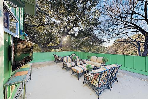 New Listing! Bouldin Creek Retreat With Rooftop Deck Home