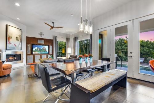 The Arrive Skyline View Estate Home