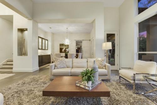 The Arrive Skyline View Estate Home