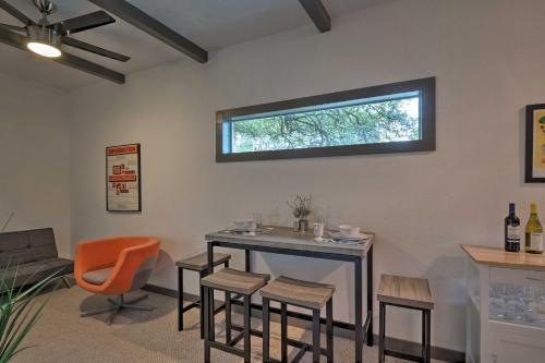 Cozy Modern Apartment - Steps To Dtwn Bus!