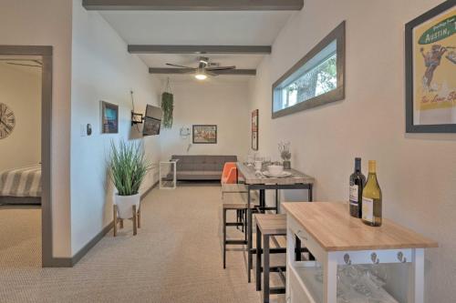 Cozy Modern Apartment - Steps To Dtwn Bus!
