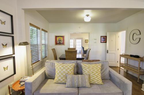 Clarksville Cottage