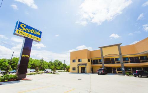 Hotel Scottish Inn & Suites