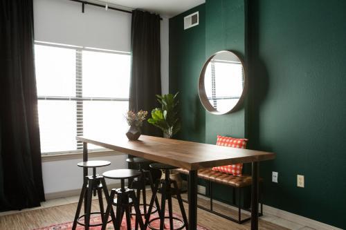 Apartamento Chic West Campus Apts By Wanderjaunt
