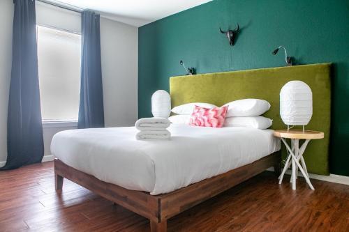 Apartamento Chic Apts In Central Austin By Wanderjaunt