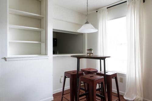 Apartamento Chic Apts In Central Austin By Wanderjaunt