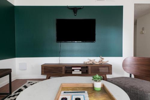 Apartamento Chic Apts In Central Austin By Wanderjaunt