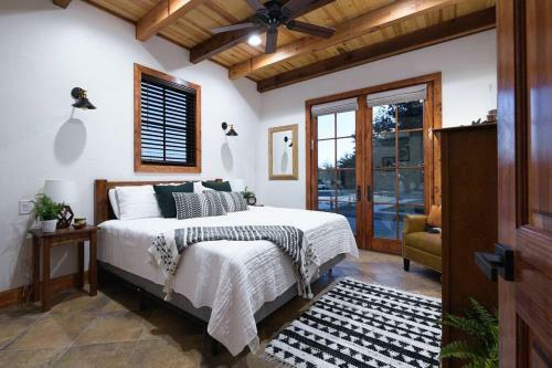 Little Dutch Cabin #3 - 12 Min To Magnolia-baylor
