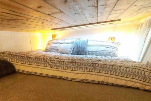Clean! Hgtv Tiny Home W/ Hot Tub - 1 Mile To Downtown