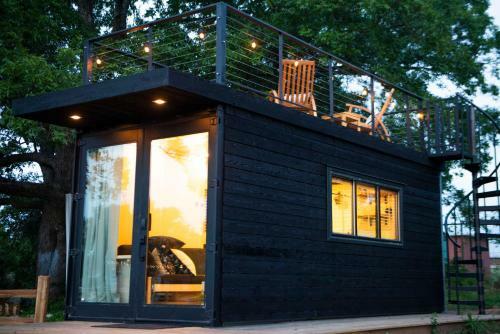 Posada The Bluebonnet-tiny Container Home Country Setting 12 Min To Downtown
