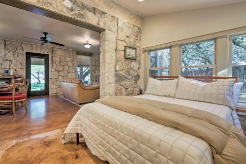 Blanco Riverfront Historic Home, 3 Mi To Dt Blanco