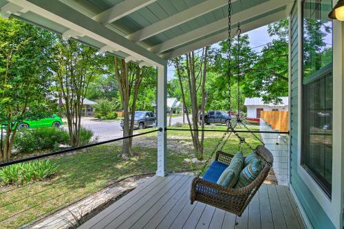 Updated Boerne Cottage Sip, Explore And Relax!