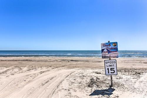 Spacious Stilted Home, 2 Blocks To Gulf Shore