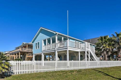 Spacious Stilted Home, 2 Blocks To Gulf Shore