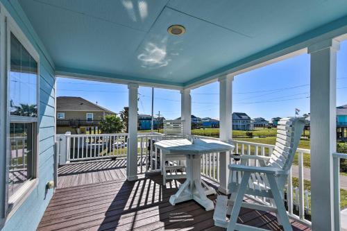 Spacious Stilted Home, 2 Blocks To Gulf Shore