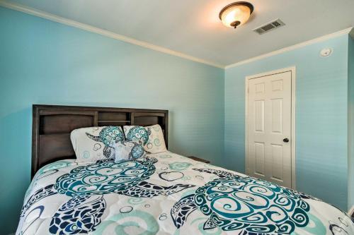 Spacious Stilted Home, 2 Blocks To Gulf Shore