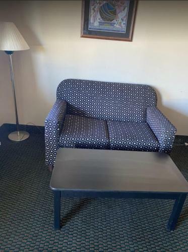 Hotel Sunsetinn And Suites