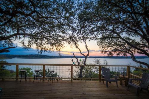 Cliff House At Canyon Lake Home