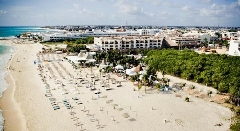 Hotel La Divina By Aldea Thai
