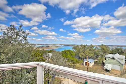 Spacious Canyon Lake Home Less Than 1 Mi To Boat Ramp