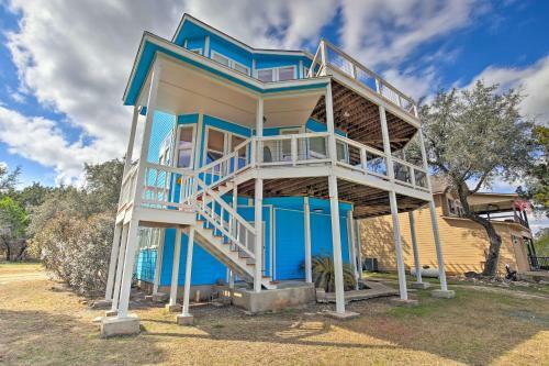 Spacious Canyon Lake Home Less Than 1 Mi To Boat Ramp