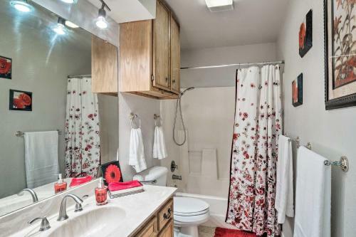 New! Austin-area Home With Large Private Yard And Deck