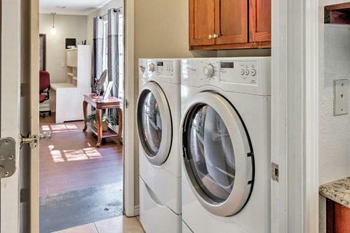 New! Austin-area Home With Large Private Yard And Deck