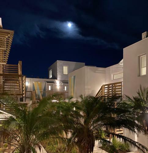 Hotel Lively Beach