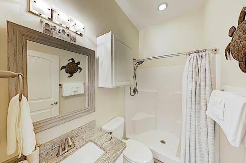 Poolside Beauty With Heated Pool - Steps To Beach Townhouse