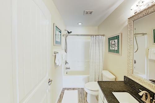 Poolside Beauty With Heated Pool - Steps To Beach Townhouse