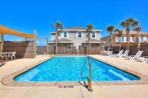 Leeward Bay 15001