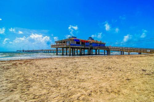 Leeward Bay 15001