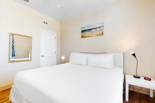 Leeward Bay 15001