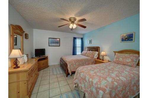 Surfside 121 By Padre Escapes