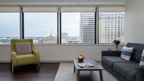 Apartamento Bold 2br 2ba With Sky Pool Cozysuites
