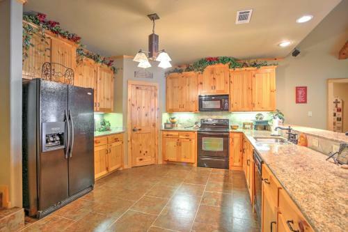 Eustace Lakefront House With Private Dock And Views!