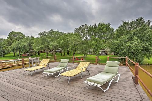 Eustace Lakefront House With Private Dock And Views!