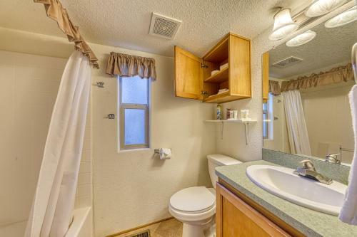 The Plum @ Mendelbaum Winery Guest Cabins