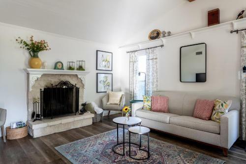 Creek Street Cottage