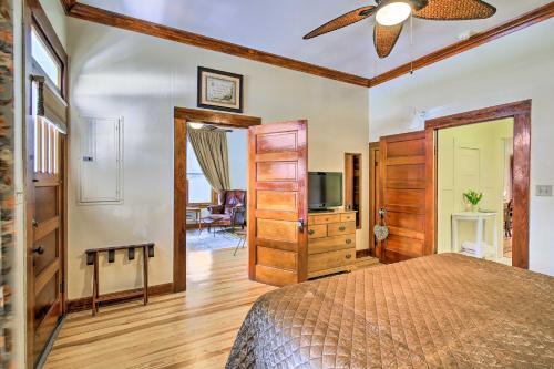 Fredericksburg Escape With Patio Near Downtown!