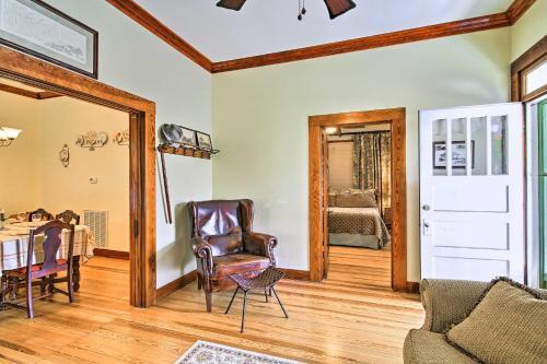 Fredericksburg Escape With Patio Near Downtown!