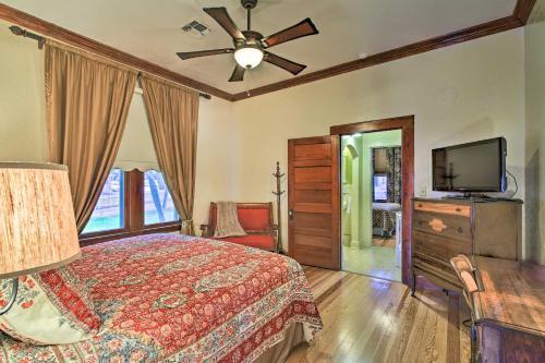 Fredericksburg Escape With Patio Near Downtown!