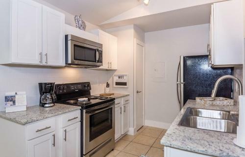 Fredericksburg Fun Four Apts