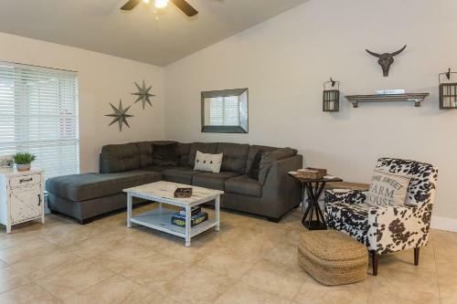 Fredericksburg Fun All 4 Units Apts