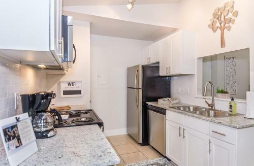 Fredericksburg Fun All 4 Units Apts