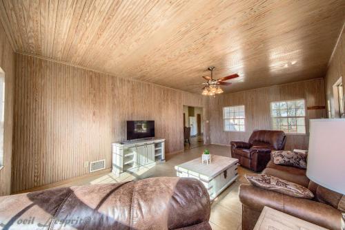 Pecan Farm Haus Cottage