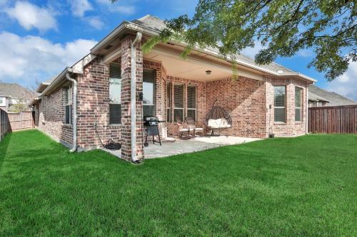 Frisco Star Retreat