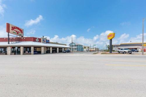 Coastal Blue At Seawall By Ryson Vacation Rentals