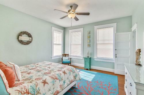 Coastal Blue At Seawall By Ryson Vacation Rentals