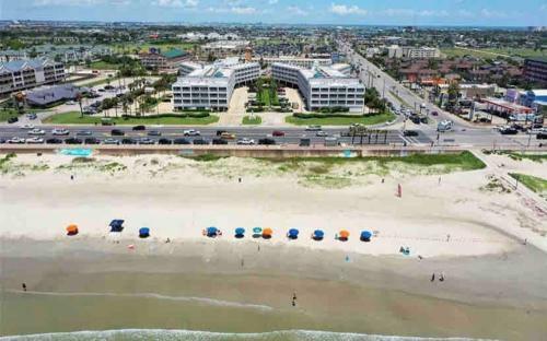 Apartamento Casa Riviera Beachfront Condo